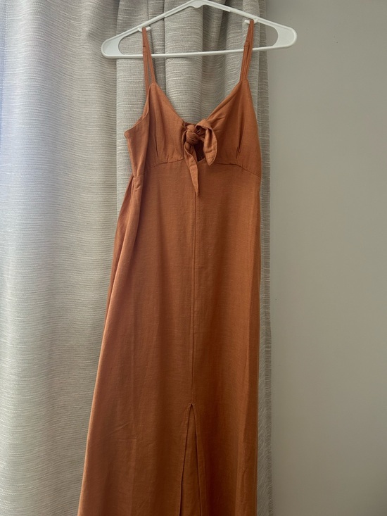 Roxy Dresses & Skirts - Roxy Rust Orange Midi Dress with Front Tie + slit